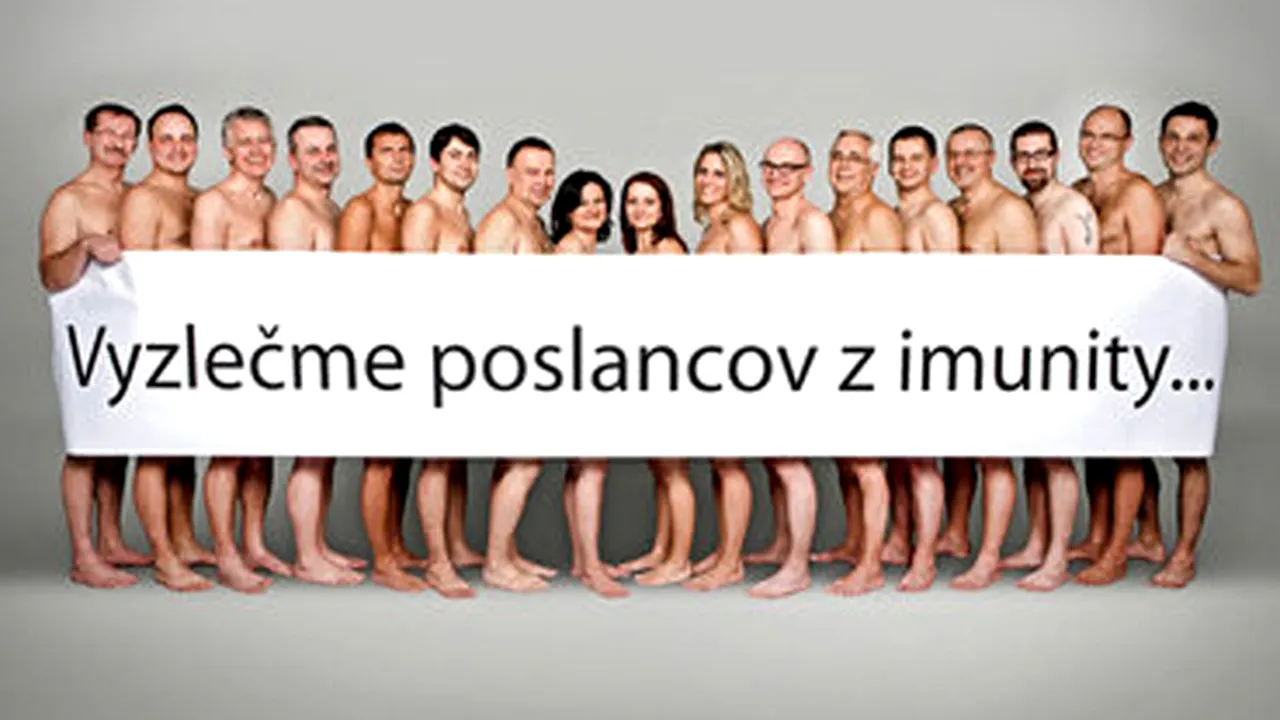 Mai mulţi deputaţi slovaci s-au dezbrăcat în cadrul unei campanii împotriva imunităţii parlamentare
