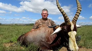 „Sandor Pasztor from Hungary”. Poza şi descrierea, puse de preşedintele unui Consiliu Judeţean, după un safari