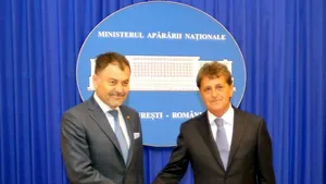 Duşa, după întâlnirea cu Şalaru: Un birou al NATO se deschide la Chişinău în toamnă. Vom înfiinţa un batalion mixt româno-moldovean de menţinere a păcii - FOTO