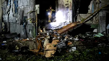 EXTERNE Bilanțul atacului asupra Kievului crește: 15 morți, 51 de răniți și operațiuni de salvare în desfășurare