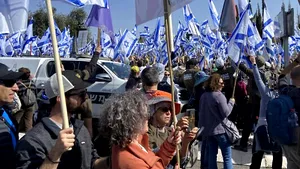 VIDEO Zeci de mii de oameni ies în stradă în Israel, se opun propunerii de revizuire a sistemului judiciar