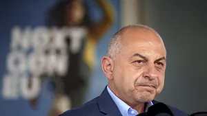 Cîrstoiu: Nu am luat decizia de face un pas înapoi pentru că un medic nu abandonează niciodată