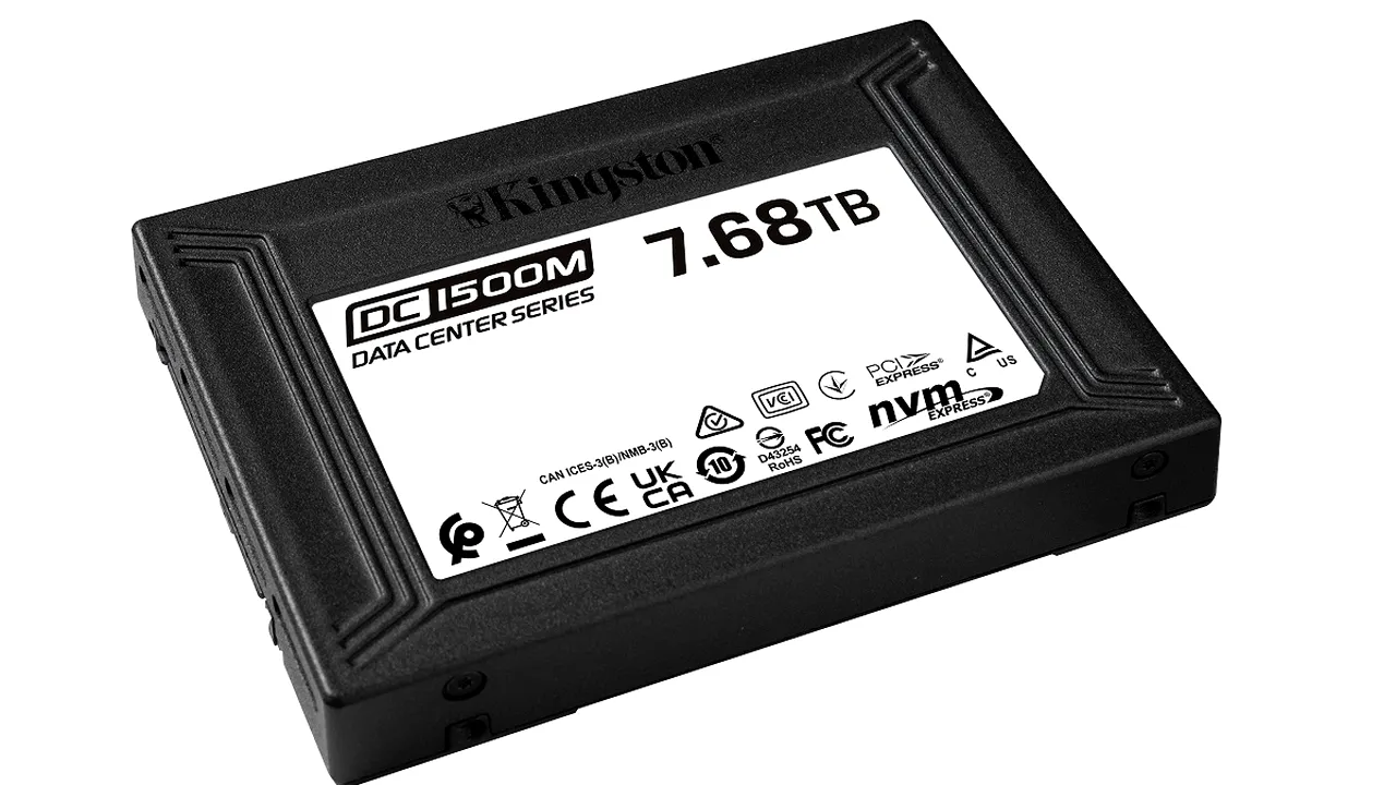 Kingston Digital anunţă DC1500M, un SSD U.2 NVMe pentru centre de date
