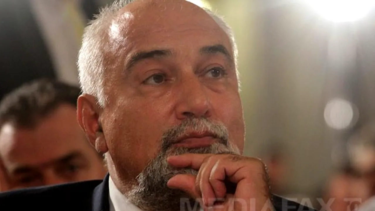 Varujan Vosganian cere ca ministrul de Finanţe să facă o evaluare a impozitelor plătite de Iohannis