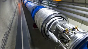 CERN validează tehnologia care va crește puterea celui mai mare accelerator de particule din lume