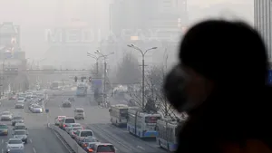 ”Apocalipsa aerului” în China: Preşedintele chinez a ieşit la plimbare prin Beijing. Cum arată capitala chineză - FOTO