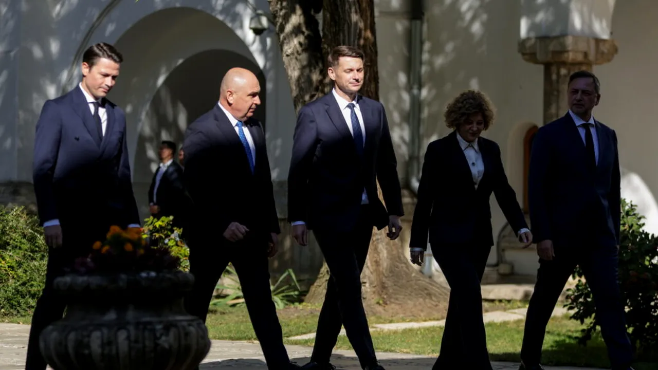 Bolojan și alți lideri PNL, bombardați cu mesaje să nu voteze Guvernul Niculescu: „Nu trimiteți PNL-ul în istorie!”. Liberalii ar avea nevoie de AUR pentru o eventuală moțiune de cenzură
