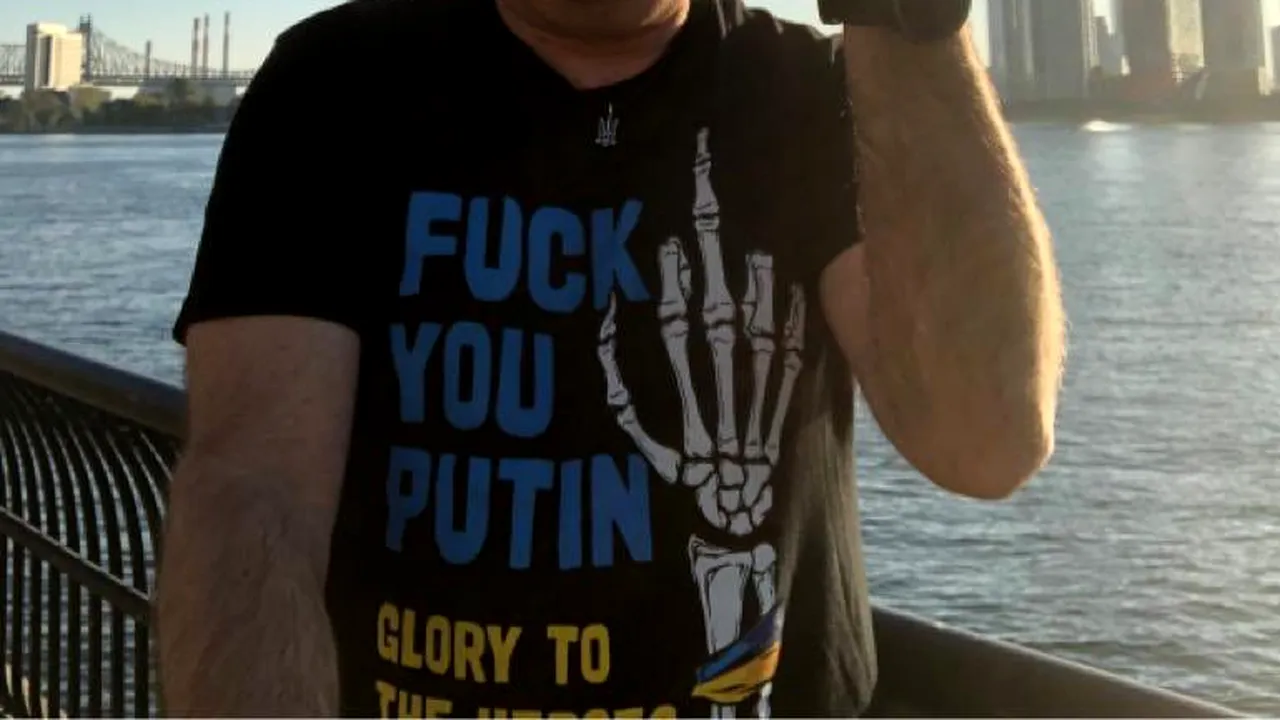 Rusia s-a înfuriat, după ce ambasadorul Ucrainei la ONU i-a arătat degetul mijlociu lui Putin

