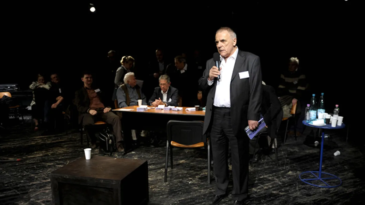 Alegerile USR - glume, zgomot, promisiuni şi un preşedinte reales, Nicolae Manolescu