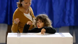 Prezența la vot, în turul doi al alegerilor prezidențiale, trece de 60%