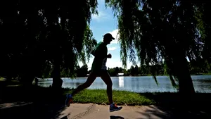 ZILELE TINERETULUI: Crosuri simultane în toată ţara, ciclism în Capitală şi spectacole la mare