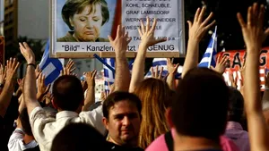 Grecia se răscoală împotriva austerităţii: Peste 50.000 de manifestanţi, pe străzile din Atena