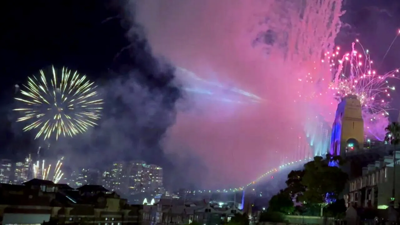 La mulți ani 2026! Cele mai frumoase urări de Revelion 2026: Mesaje de Anul Nou pentru familie, prieteni, colegi