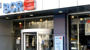 Ce se va întâmpla cu sistemul informatic care gestionează bancomatele în noaptea de vineri spre sâmbătă. Anunţul BCR
