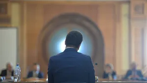 Cu ce sume de bani au împrumutat miniştrii PSD şi ALDE partidele din care provin, anterior să fie numiţi în funcţie