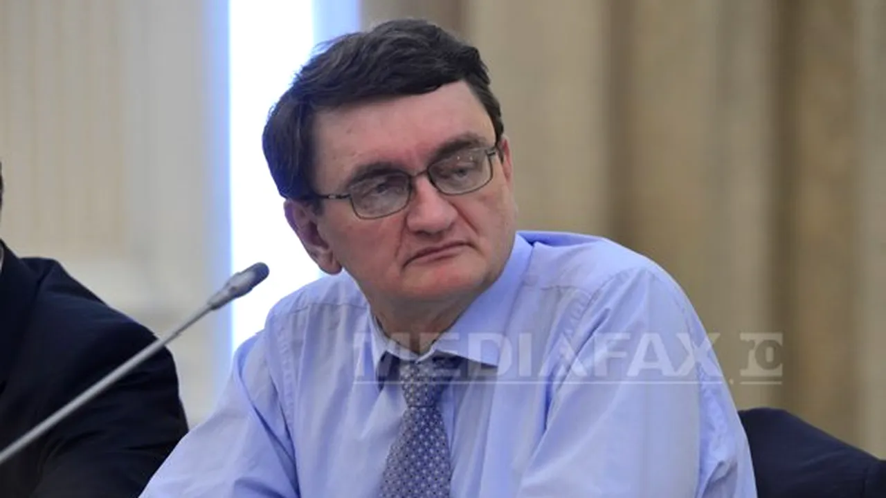 Victor Ciorbea demontează punct cu punct argumentaţia privind emiterea OUG: Este neconstituţională în ansamblu/ Dorneanu (CCR): Avem nişte termene. Vom acţiona în consecinţă
