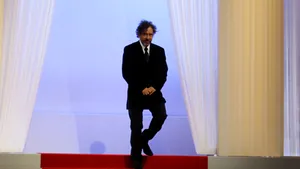 Tim Burton cere eliberarea regizorului iranian Jafar Panahi