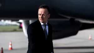 Ministrul maghiar de Externe vine astăzi la Bucureşti: 