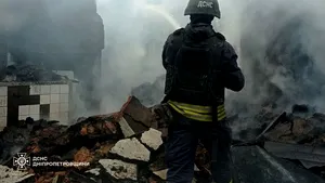Victimele atacurilor rusești din Ucraina: Doi morți la Kiev și 13 răniți în Zaporojie