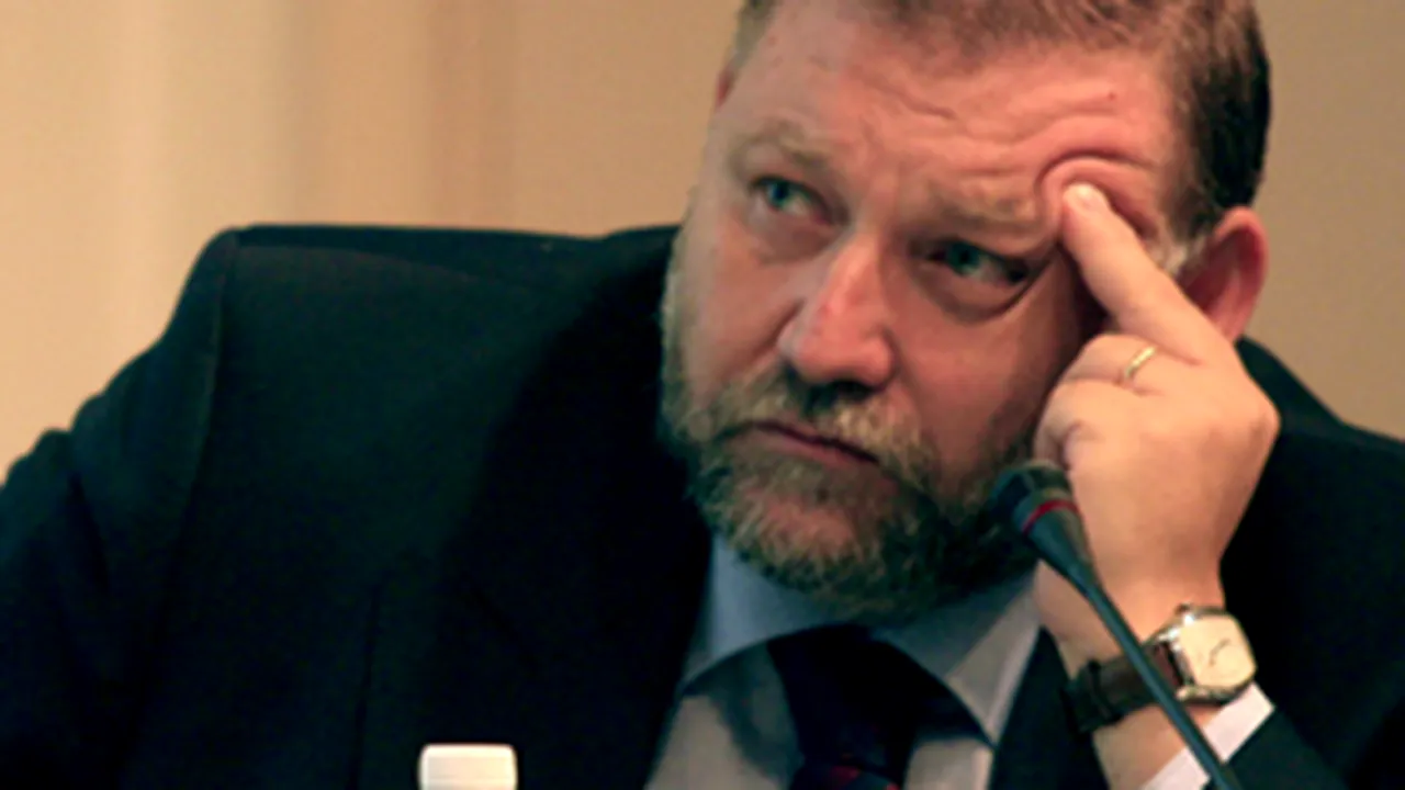 Murgeanu: Primarii care nu vor scoate utilajele pe străzi pentru curăţarea zăpezii vor fi amendaţi