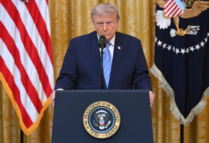 EXTERNE Trump îi cere lui Zelenski să plece de la conducerea Ucrainei: „Este timpul să aveți un nou președinte”