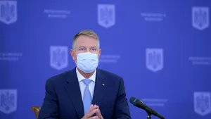 COMENTARIU Lelia Munteanu. Kaiser Klaus: ”Guvernul împreună cu mine ne-am mişcat bine