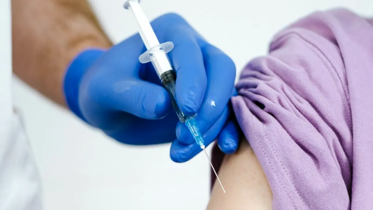 Achiziția de vaccin împotriva tuberculozei, anulată de Ministerul Sănătății. Când se va relua și ce trebuie să știe medicii?