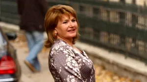 Maria Băsescu a admirat la Muzeul Callatis cel mai vechi papirus din Europa, readus de la Moscova