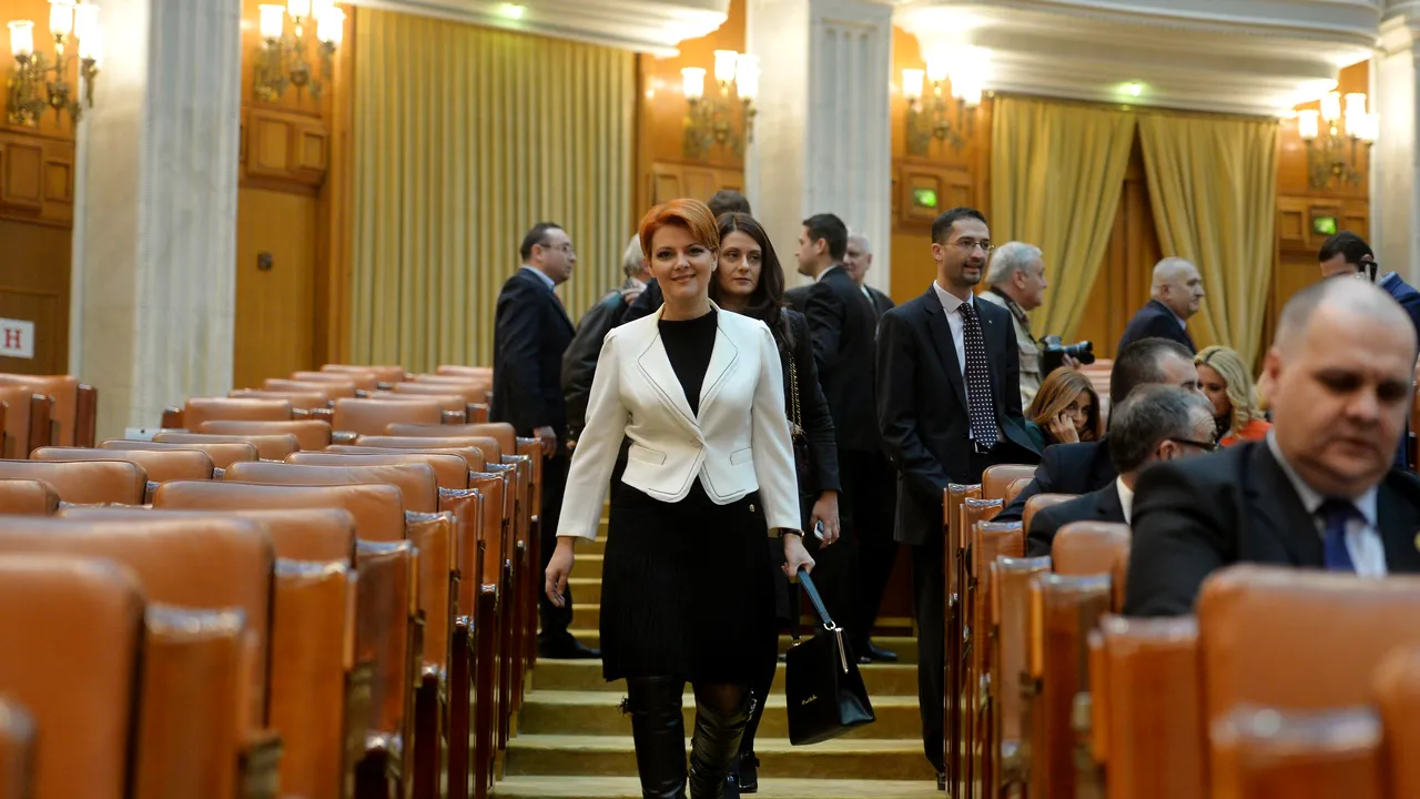 Lia Olguţa Vasilescu, la preluarea mandatului de ministru: Dăm ordonanţe de creştere a pensiilor şi salariilor