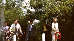 Cum se distra Ion Iliescu alături de Nicolae şi Elena Ceauşescu, în 1976. Imagini de arhivă nemaivăzute | GALERIE FOTO  