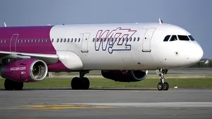 Probleme mari la Wizz Air: 40 de avioane vor fi imobilizate la sol până în 2026 din cauza unor probleme cu motoarele