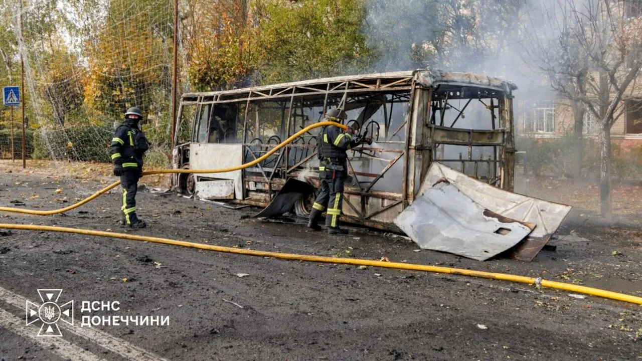Două autobuze cu pasageri, lovite la Kramatorsk: 33 de morți și 18 răniți. Zelenski cere ajutor urgent