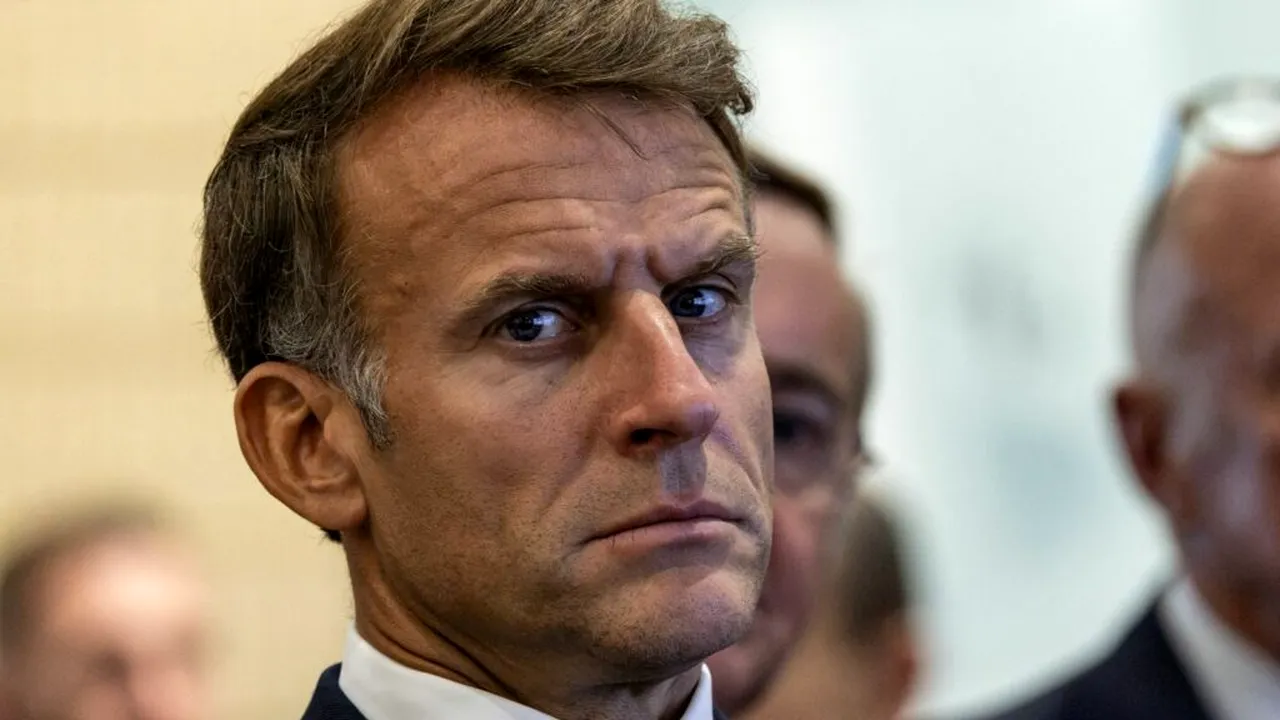 Macron se adresează națiunii după violențele din Franța. Trump: „Franța arde! Închideți-vă granițele”