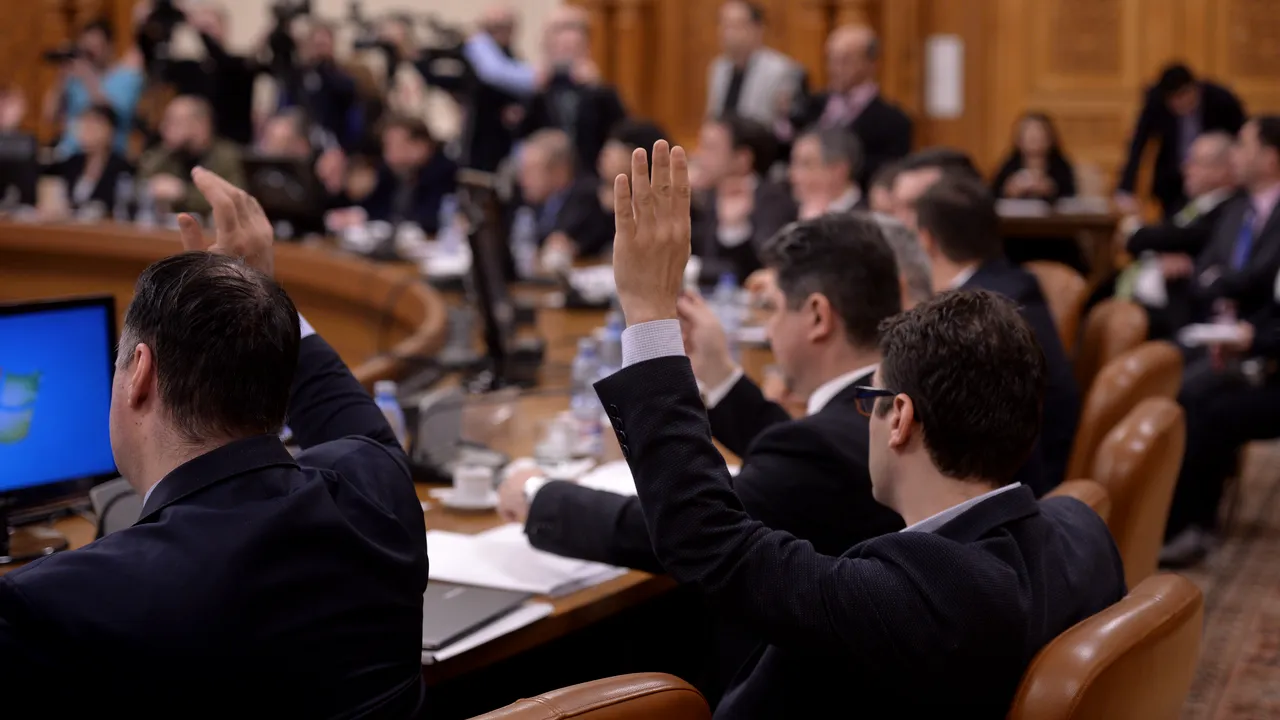 Senatorul Mihai Goţiu (USR) după ce a fost surprins dormind în plen: Ăsta e preţul pe care trebuie să-l plătesc