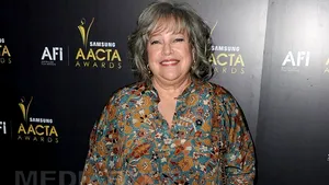 Actriţa Kathy Bates, diagnosticată recent cu cancer mamar, a suportat o masectomie dublă