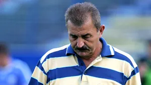 Popa le cere tehnicienilor Uhrin jr. şi Lăcătuş să demisioneze