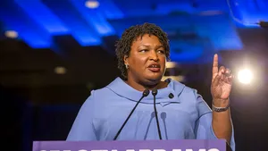 Replica democraţilor la discursul lui Trump despre starea naţiunii. Stacey Abrams îl acuză că dezbină americanii