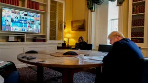 Motivul pentru care politicienii sunt mai predispuşi infectării cu COVID-19. Ce au în comun Boris Johnson, Prinţul Charles şi vicepreşedintele Iranului