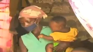 VIDEO: O femeie a fiert pietre pentru copiii ei, în speranţa că vor adormi în timp ce aşteptau să mănânce