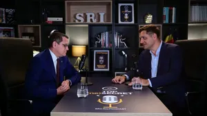 COMENTARIU Bogdan NICOLAE: ARHIVELE SECURITĂŢII LA TOP (NE)SECRET
