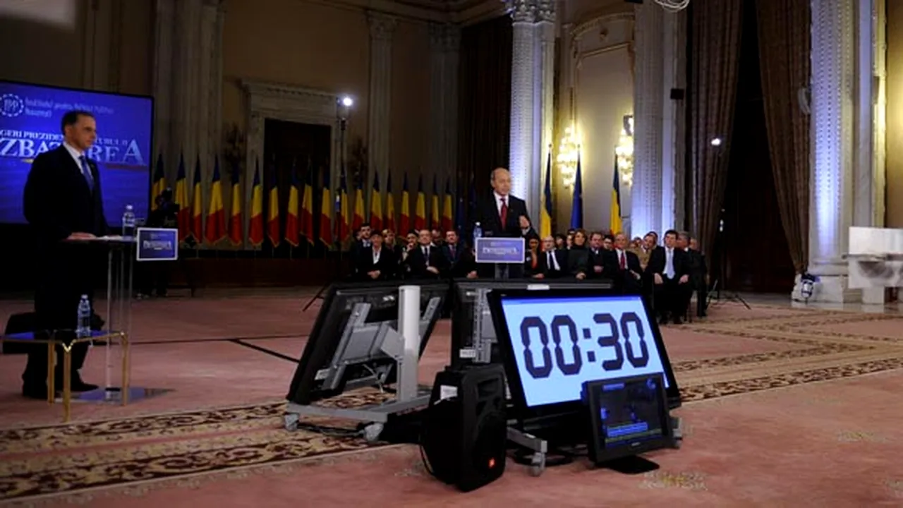 Geoană: Mii de firme şi-au închis porţile pe pieţele din Occident;Băsescu: Care Occident, că e mare?