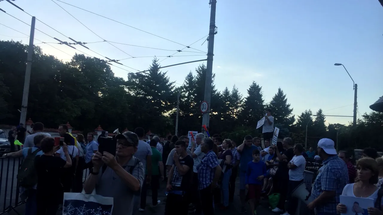 Orban, despre manifestaţia de la Cotroceni: E dreptul oricărui cetăţean să protesteze