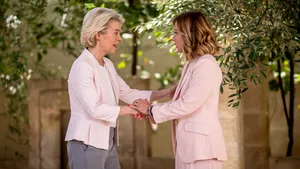 Giorgia Meloni spune că va putea lucra în continuare cu Ursula von der Leyen deşi partidul ei nu a votat-o