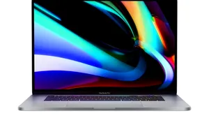 Apple lansează un nou model MacBook Pro, cu ecran mai mare şi tastatură îmbunătăţită. Utilizatorii pot opta pentru cea mai mare capacitate de stocare pe SSD introdusă vreodată pe un laptop 