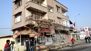 Peste 90 de persoane, reţinute în Turcia pentru comentarii postate pe reţelele de socializare despre operaţiunea împotriva kurzilor din Siria