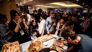 FOTO | RO Wine Cluj, ediţia a doua: Sute de vinuri şi mii de vizitatori