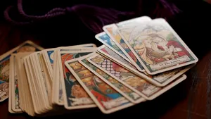 „Nu deschide până la Înviere”. Țeapă de 1.000 de euro cu metoda ghicitului