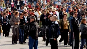 Protest spontan la fabrica Nokia de la Jucu: Zeci de angajaţi de la pază, nemulţumiţi că nu ştiu ce se va întâmpla cu locurile lor de muncă