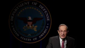 Un fost şef al Pentagonului îi cere lui Biden să renunţe la controlul exclusiv al codurilor nucleare: ”Un preşedinte american obţine dreptul absolut de a declanşa un război nuclear”