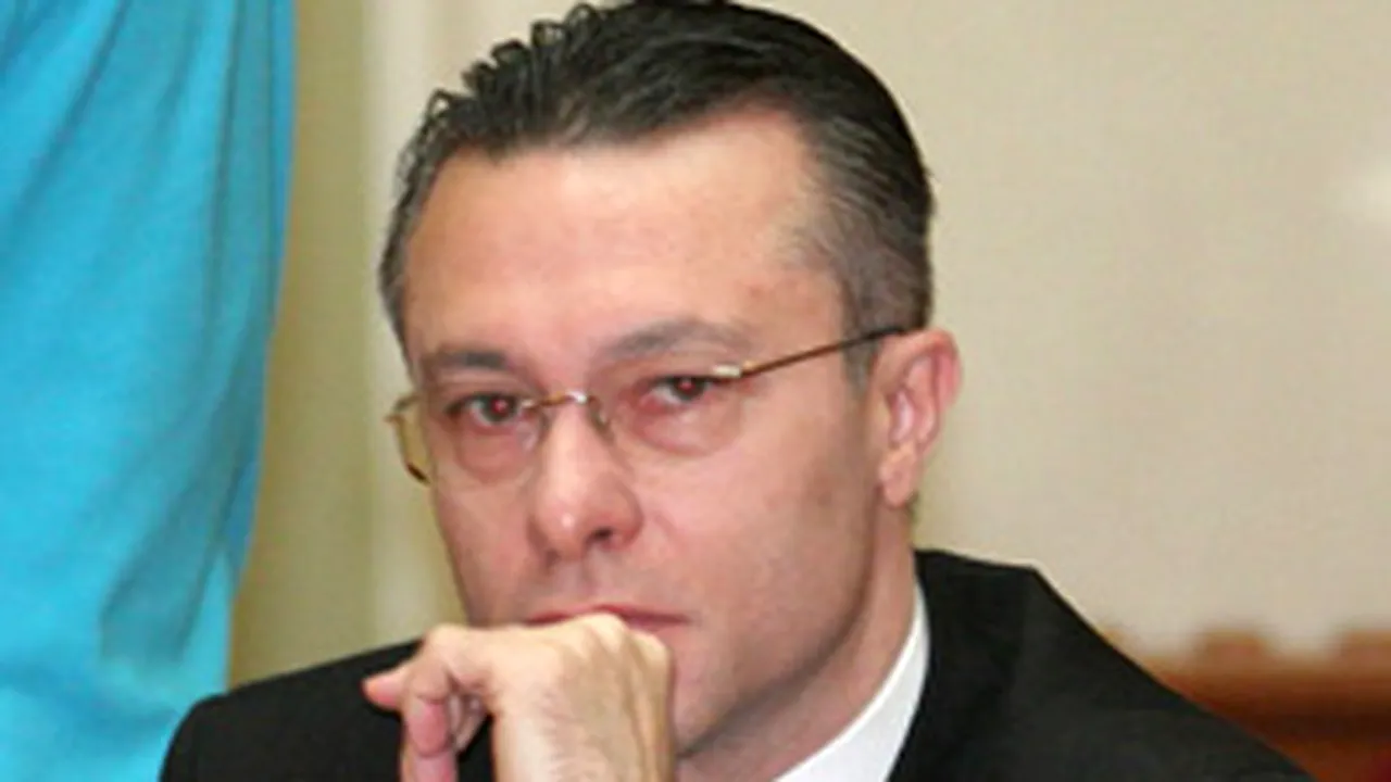 BIO: Cristian Diaconescu, de la Ministerul Justiţiei la Externe